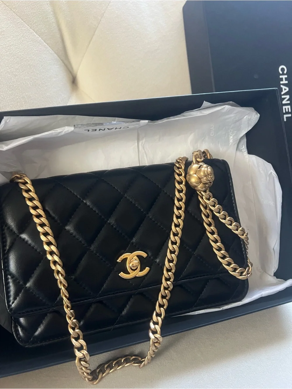 Chanel Quilted Lambskin Sweet Camellia WOC crossbody - Picture 2 of 7